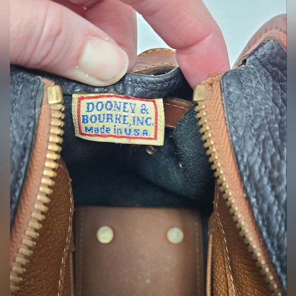 Vintage Dooney & Bourke Buckle Satchel Purse Black Pebbled Leather USA Designer - Picture 15 of 16